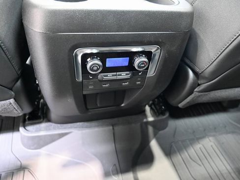 New 2026 GMC Yukon XL Elevation w/ Elevation Premium Package image 28