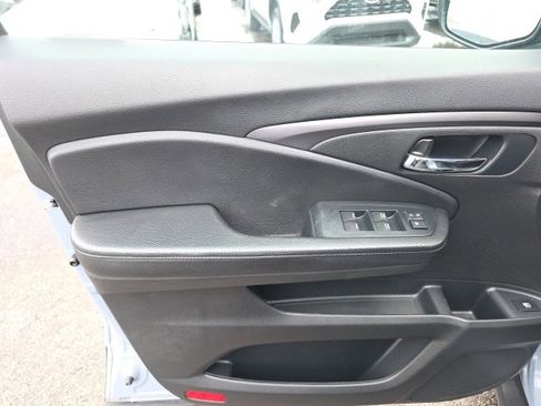 Used 2022 Honda Pilot Sport image 14