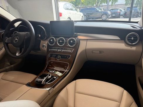 Used 2016 Mercedes-Benz C 300 Sedan image 9