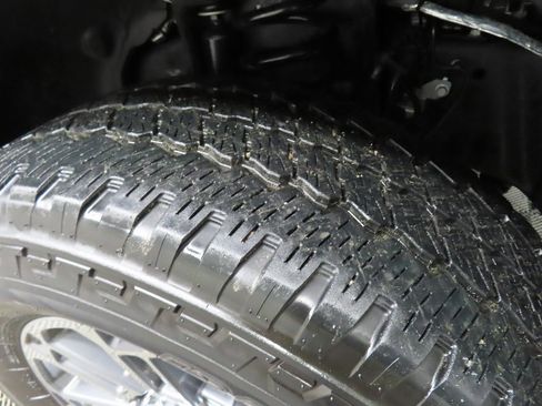 Used 2024 Ford F350 Limited w/ FX4 Off-Road Package image 7