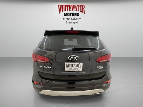 Used 2017 Hyundai Santa Fe Sport image 3
