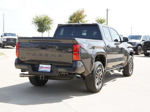 Used 2026 Toyota Tacoma TRD Sport AWD/4WD image 9
