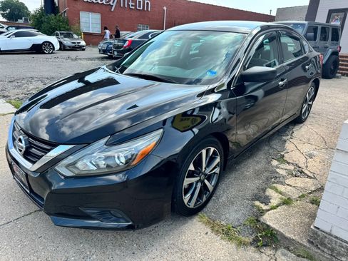 Used 2016 Nissan Altima 2.5 SR FWD image 7