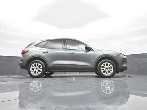 Used 2025 Ford Escape Active AWD/4WD image 40