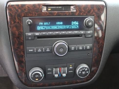 Used 2012 Chevrolet Impala LT FWD image 17