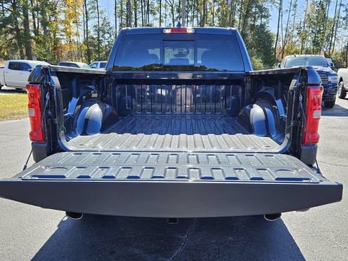 New 2026 RAM 1500 Big Horn AWD/4WD image 13