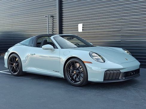 Certified 2025 Porsche 911 Targa 4 GTS AWD/4WD image 9