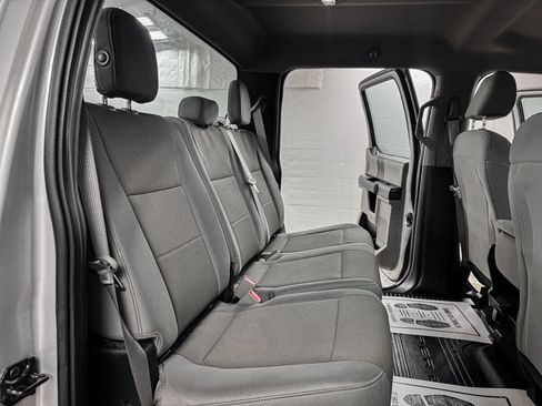 Used 2018 Ford F250 XL w/ Power Equipment Group AWD/4WD image 9