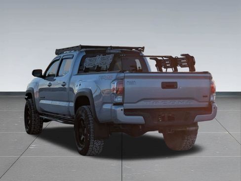 Used 2020 Toyota Tacoma TRD Off-Road image 4