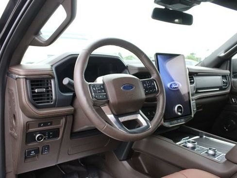 Used 2024 Ford Expedition King Ranch AWD/4WD image 2