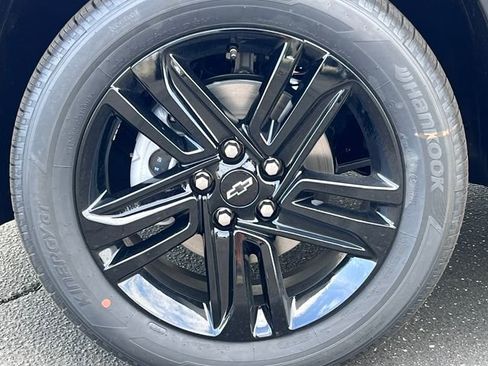 New 2026 Chevrolet TrailBlazer LT w/ Midnight Edition AWD/4WD image 5