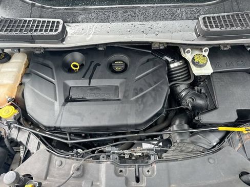 Used 2016 Ford Escape Titanium w/ Equipment Group 301A AWD/4WD image 31