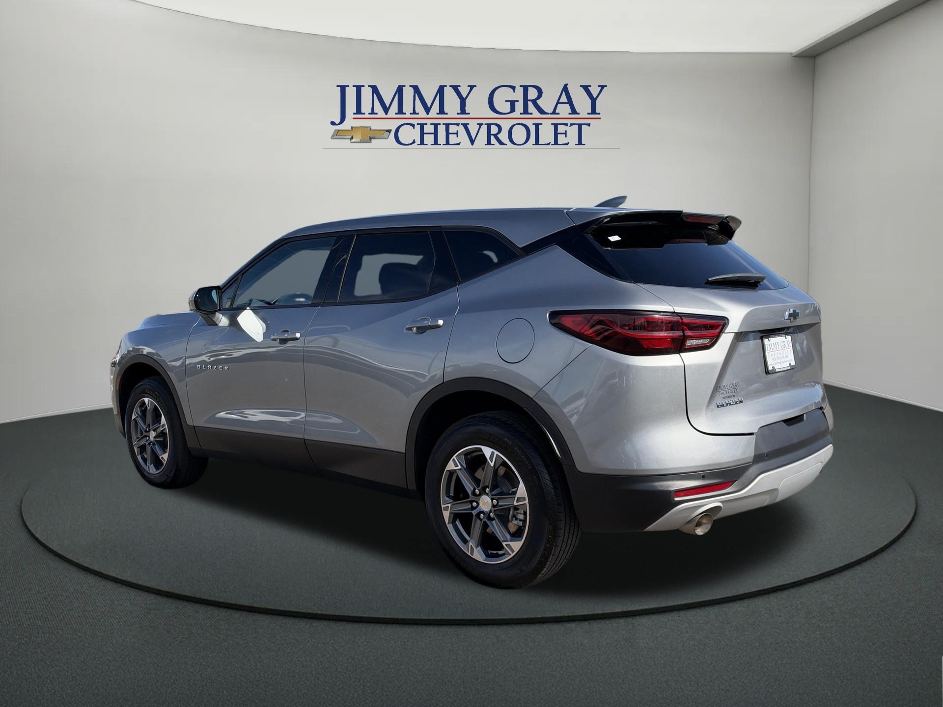 Used 2025 Chevrolet Blazer LT w/ Driver Confidence Package FWD image 3