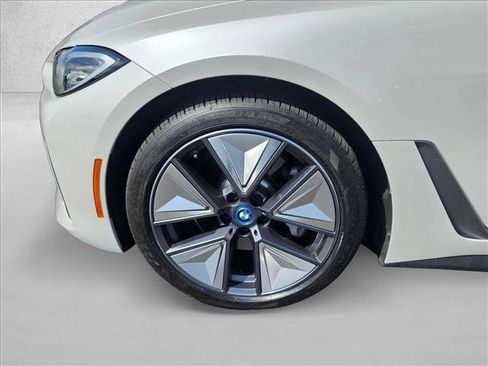 Used 2024 BMW i4 eDrive40 w/ Convenience Package RWD image 23