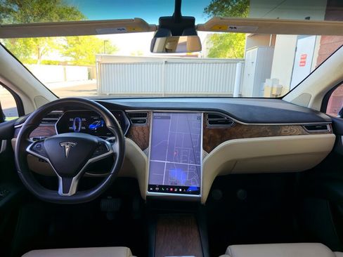 Used 2017 Tesla Model X 100D AWD/4WD image 15