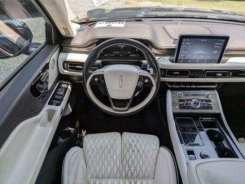 Used 2020 Lincoln Aviator Black Label w/ Dynamic Handling Package AWD/4WD image 17