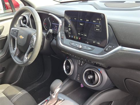 Used 2023 Chevrolet Blazer LT image 5