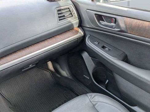 Used 2016 Subaru Outback 2.5i Limited image 17