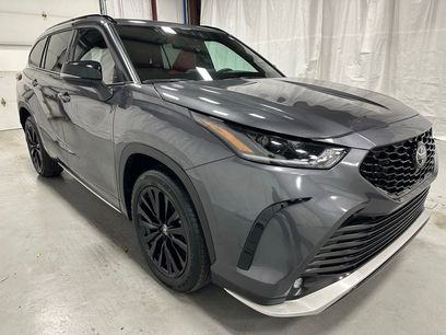 Used 2025 Toyota Highlander XSE