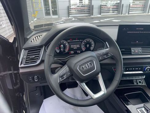 Used 2025 Audi Q5 2.0T Premium Plus w/ Premium Plus Package AWD/4WD image 27