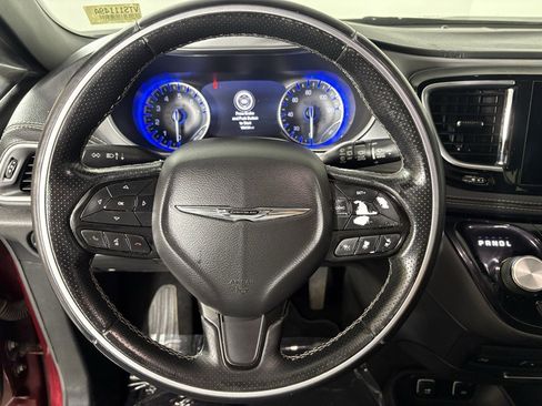 Used 2018 Chrysler Pacifica Limited w/ Advanced Safetytec Group image 21