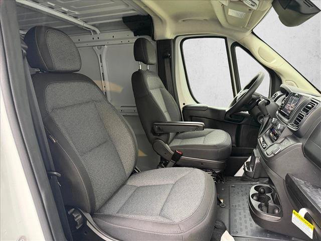 Used 2025 RAM ProMaster 2500 FWD image 23