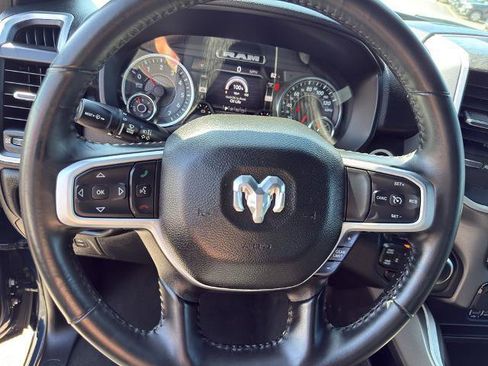 Used 2022 RAM 1500 Big Horn AWD/4WD image 16