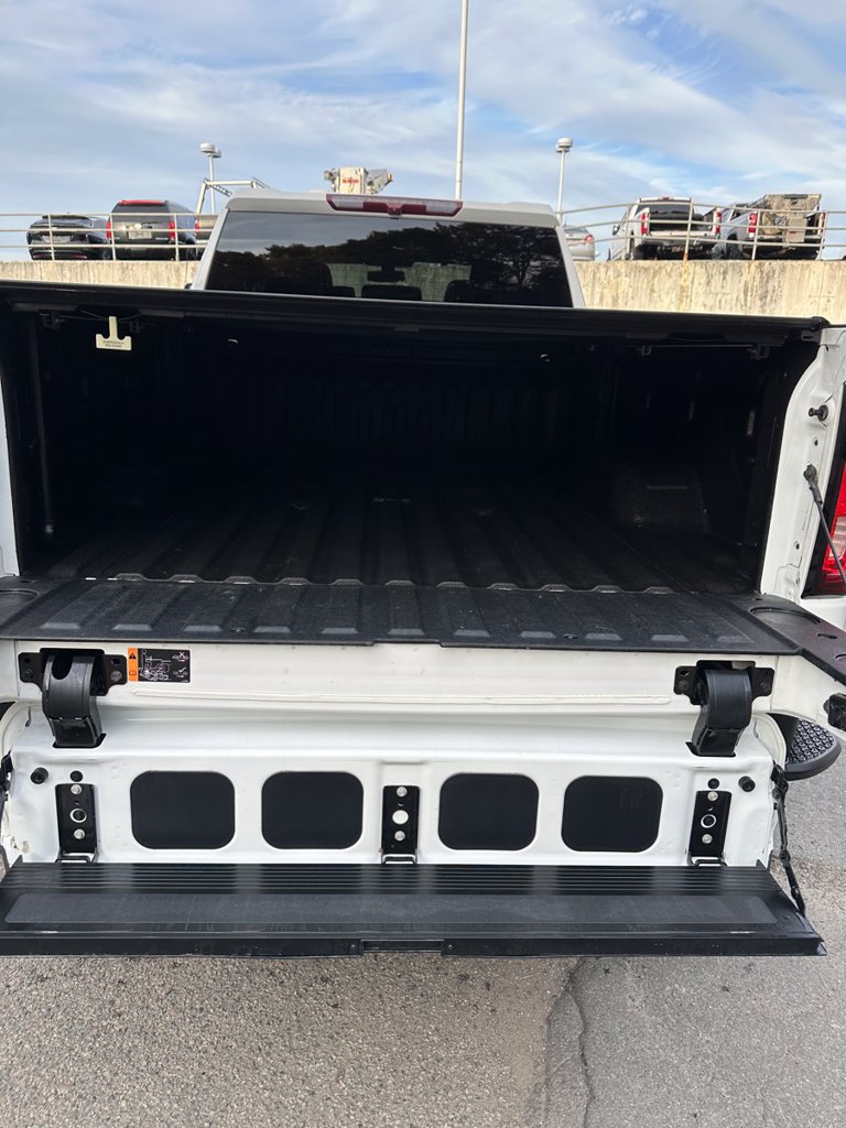 Used 2023 GMC Sierra 2500 AT4 w/ Gooseneck/5TH Wheel Package AWD/4WD image 30