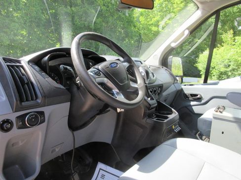 Used 2017 Ford Transit 250 148 Medium Roof RWD image 32