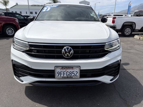 Used 2023 Volkswagen Tiguan SE R-Line image 46