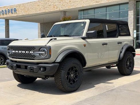 New 2026 Ford Bronco Badlands AWD/4WD image 8