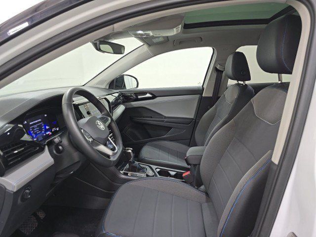 Used 2024 Volkswagen Taos SE AWD/4WD image 7