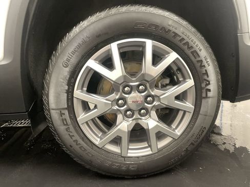 Used 2021 GMC Acadia SLT FWD image 28