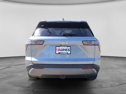 Used 2025 Chevrolet Equinox LT FWD image 7