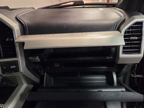 Used 2022 Ford F350 Lariat w/ Lariat Ultimate Package image 42