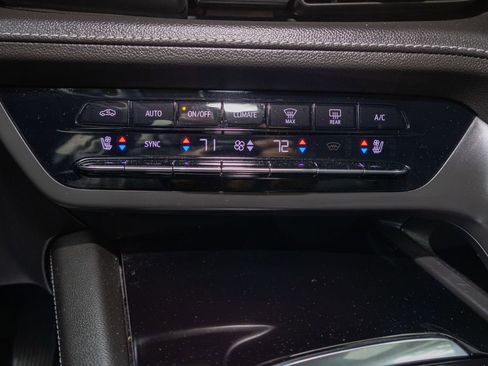 Certified 2023 Buick Envision Avenir AWD/4WD image 21