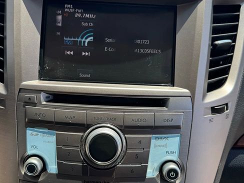 Used 2014 Subaru Outback 2.5i Limited image 16