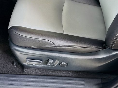 Certified 2018 Toyota 4Runner SR5 Premium image 18