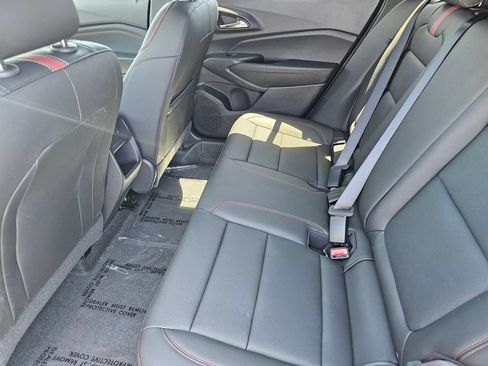 New 2026 Chevrolet Trax RS w/ Sunroof Package FWD image 18