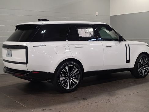New 2026 Land Rover Range Rover SE AWD/4WD image 2
