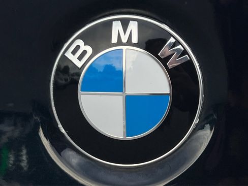 Used 2012 BMW 550i xDrive Sedan AWD/4WD image 44
