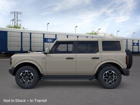 New 2026 Ford Bronco Outer Banks AWD/4WD image 3