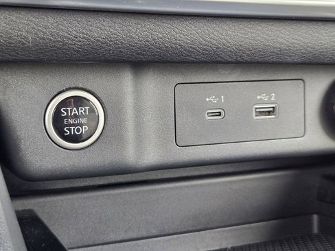 Used 2023 Nissan Rogue SV image 26