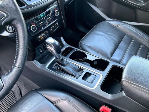 Used 2018 Ford Escape Titanium AWD/4WD image 17