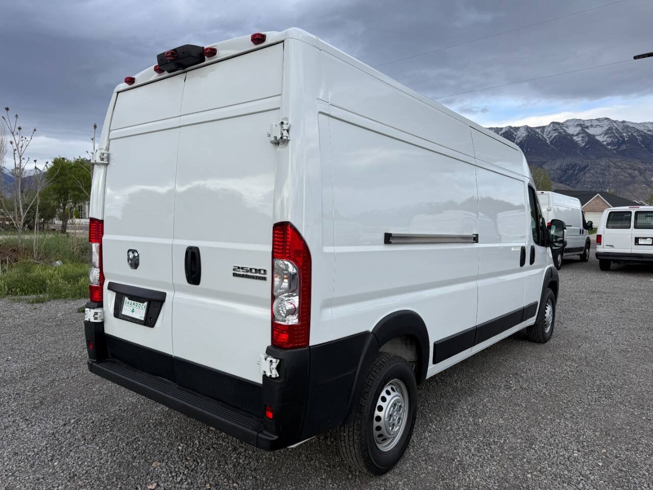 Used 2025 RAM ProMaster 2500 w/ Convenience Group FWD image 3