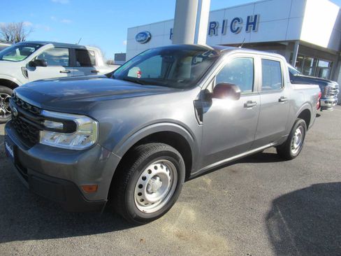 Used 2022 Ford Maverick XL image 1