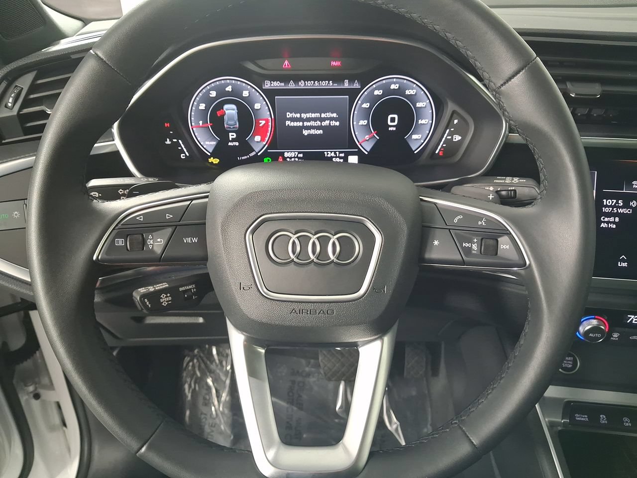 Used 2025 Audi Q3 2.0T Premium Plus w/ Premium Plus Package AWD/4WD image 13