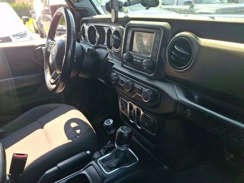 Used 2019 Jeep Wrangler Unlimited Sport S AWD/4WD image 12