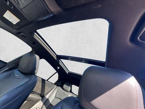 Used 2022 Cadillac XT4 Sport w/ Comfort Package image 16