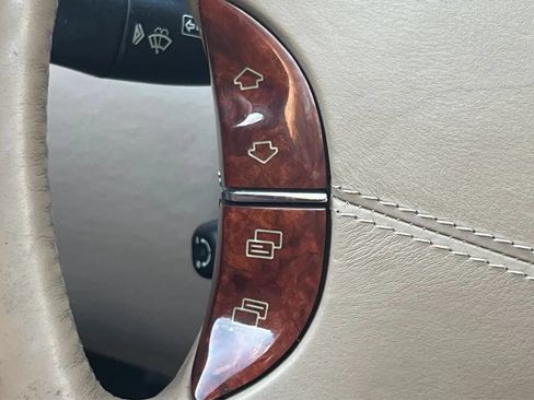 Used 2004 Maybach 57 RWD image 32